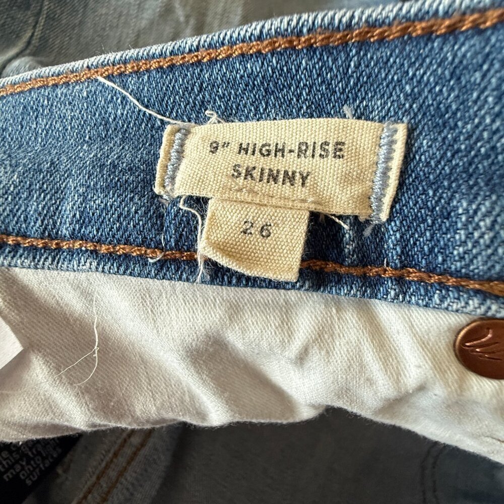 Women's 26 Madewell 9” High Rise Skinny Light Blue Jeans Destructed Hem Edition - Picture 6 of 7